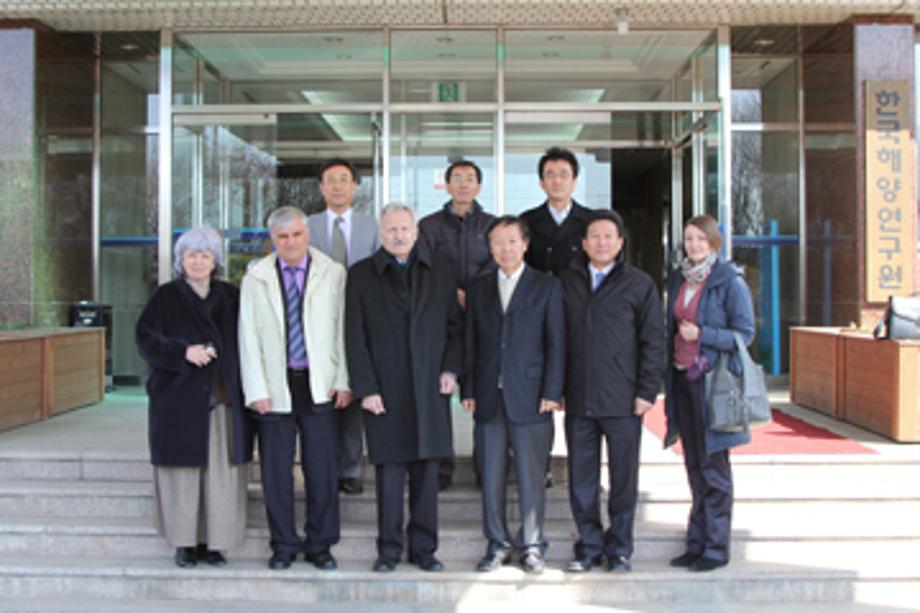 VIP participants visit KORDI for the first East Sea International Workshop_image0