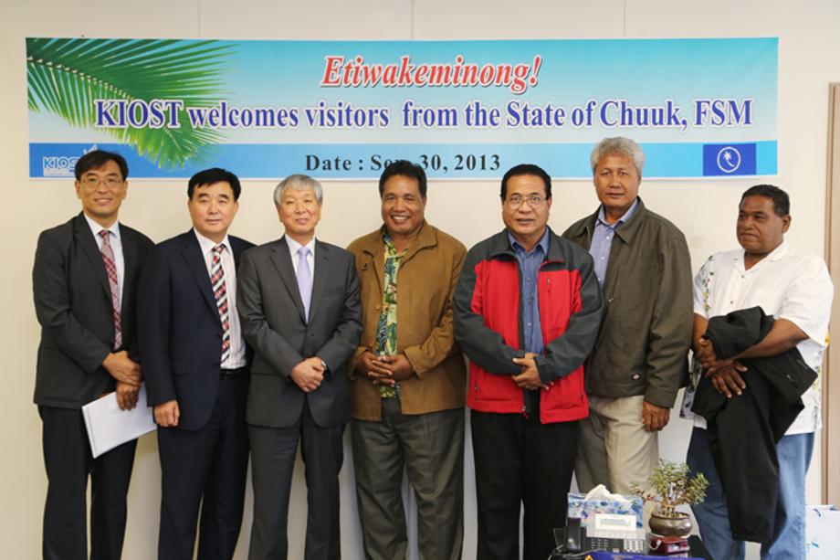 Visiting the governor of Chuuk, FSM_image2