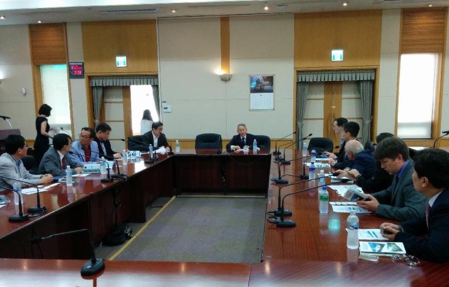 Meeting with maritime Profs from US_image1