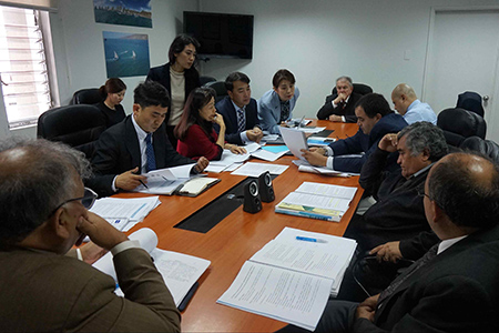  사진 9. 출판기념회 참석자들의 회의 모습