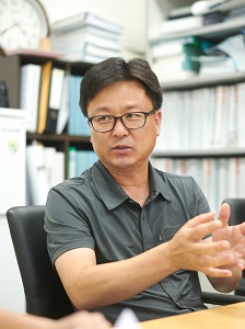 사진 7. 종합연구선건조사업단 김영준 기술원