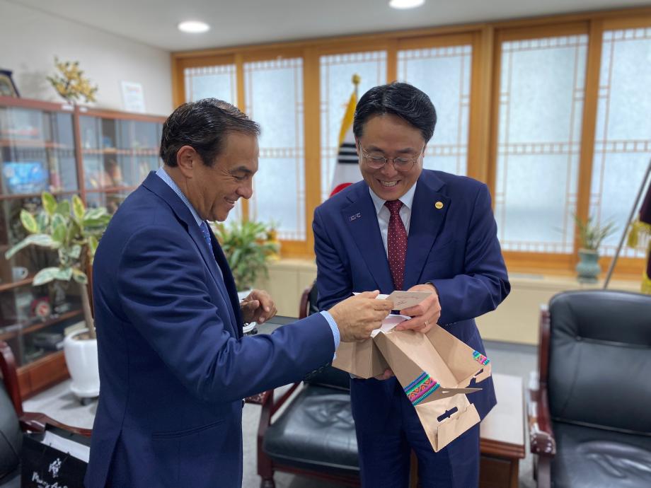 페루 해양연구원(IMARPE) 원장 방문_image1