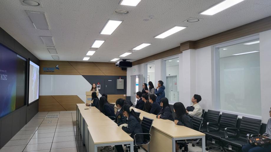 일본 리츠메이칸 고교 학생 10명 본원 방문_image2